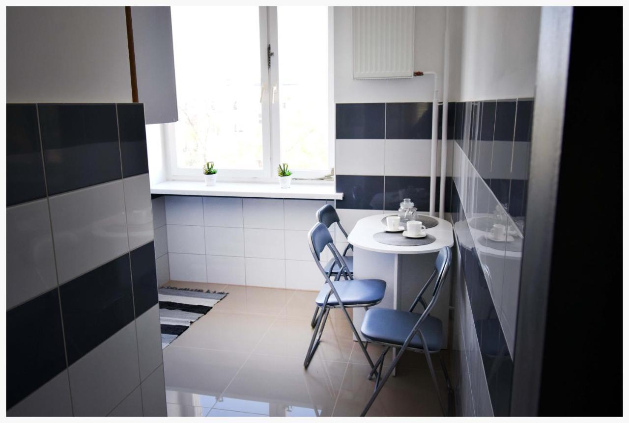 Color 24 Apartament II Stalowa Wola Extérieur photo