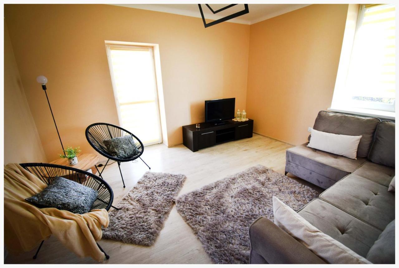 Color 24 Apartament II Stalowa Wola Extérieur photo